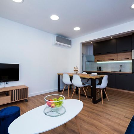 M&M Pelivan Apartments Solin Exterior foto