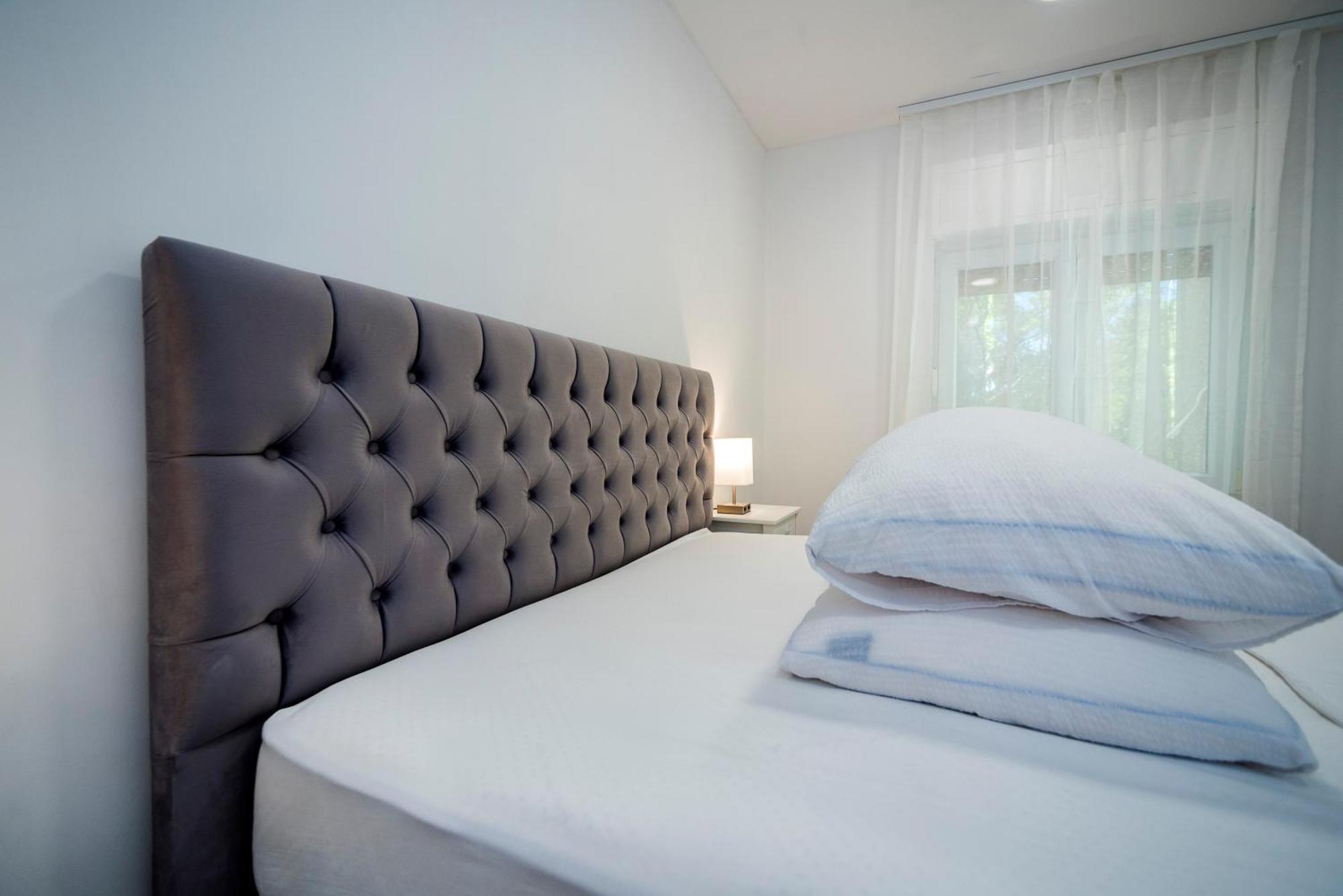 M&M Pelivan Apartments Solin Exterior foto