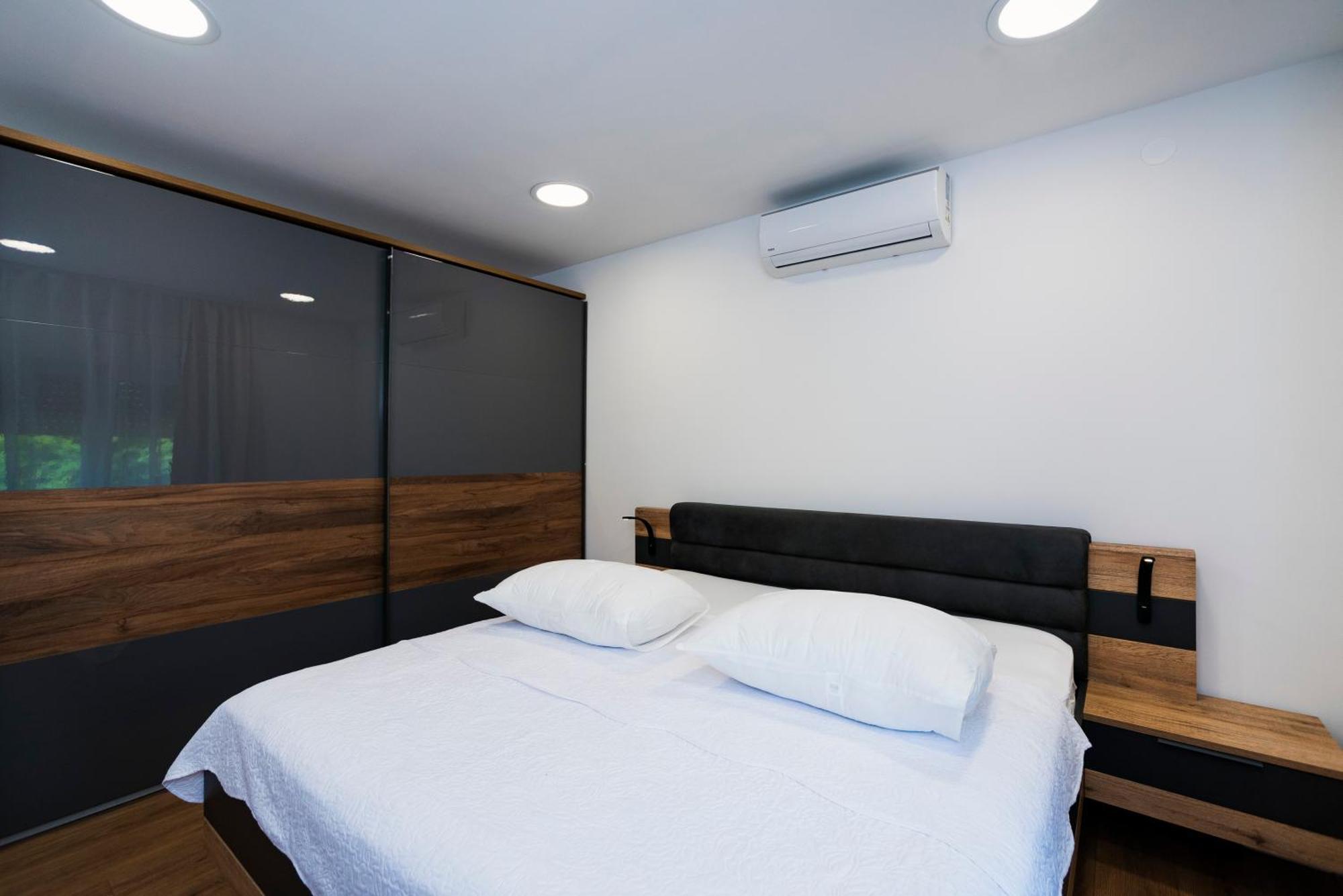 M&M Pelivan Apartments Solin Exterior foto