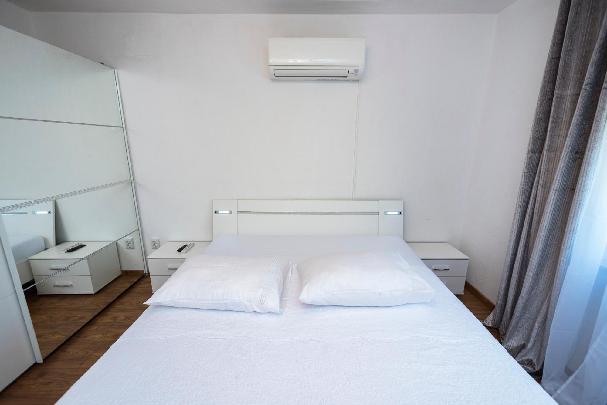 M&M Pelivan Apartments Solin Exterior foto